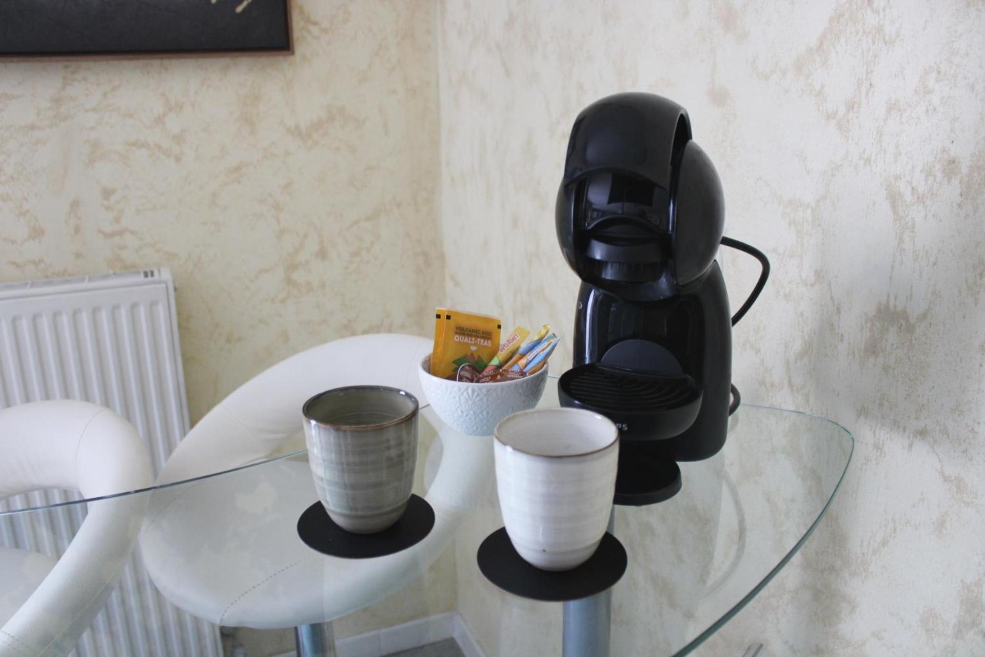 Cosy Appart - Balcon, Parking, Spacieux T2 - Proche Eurexpo Stade 圣普列斯特 外观 照片