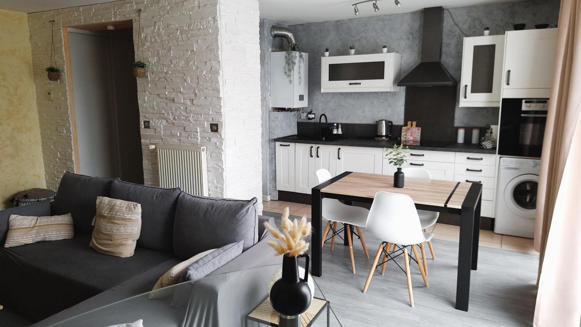 Cosy Appart - Balcon, Parking, Spacieux T2 - Proche Eurexpo Stade 圣普列斯特 外观 照片